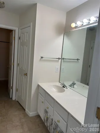 $2,000 | 2700 Wingdale Drive, Charlotte, NC 28213