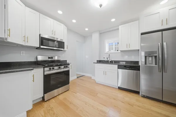 $719,000 | 7 Pine Street, Stoneham, MA 02180