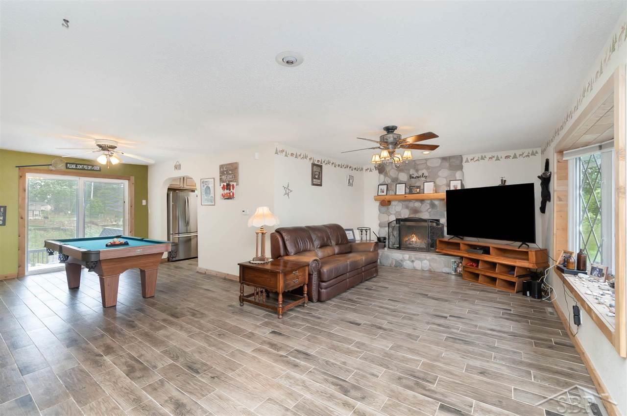 1282 Estey Road Beaverton, MI 48612 - Photo 6 of 18 50077619-5.JPG