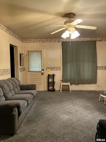 $55,000 | 335 South Harrison Street, Blandinsville, IL 61420