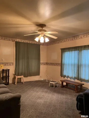 $55,000 | 335 South Harrison Street, Blandinsville, IL 61420