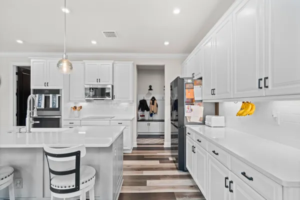 $1,219,000 | 684 Southwest Pennfield Terrace, Stuart, FL 34997