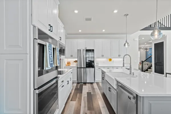 $1,219,000 | 684 Southwest Pennfield Terrace, Stuart, FL 34997