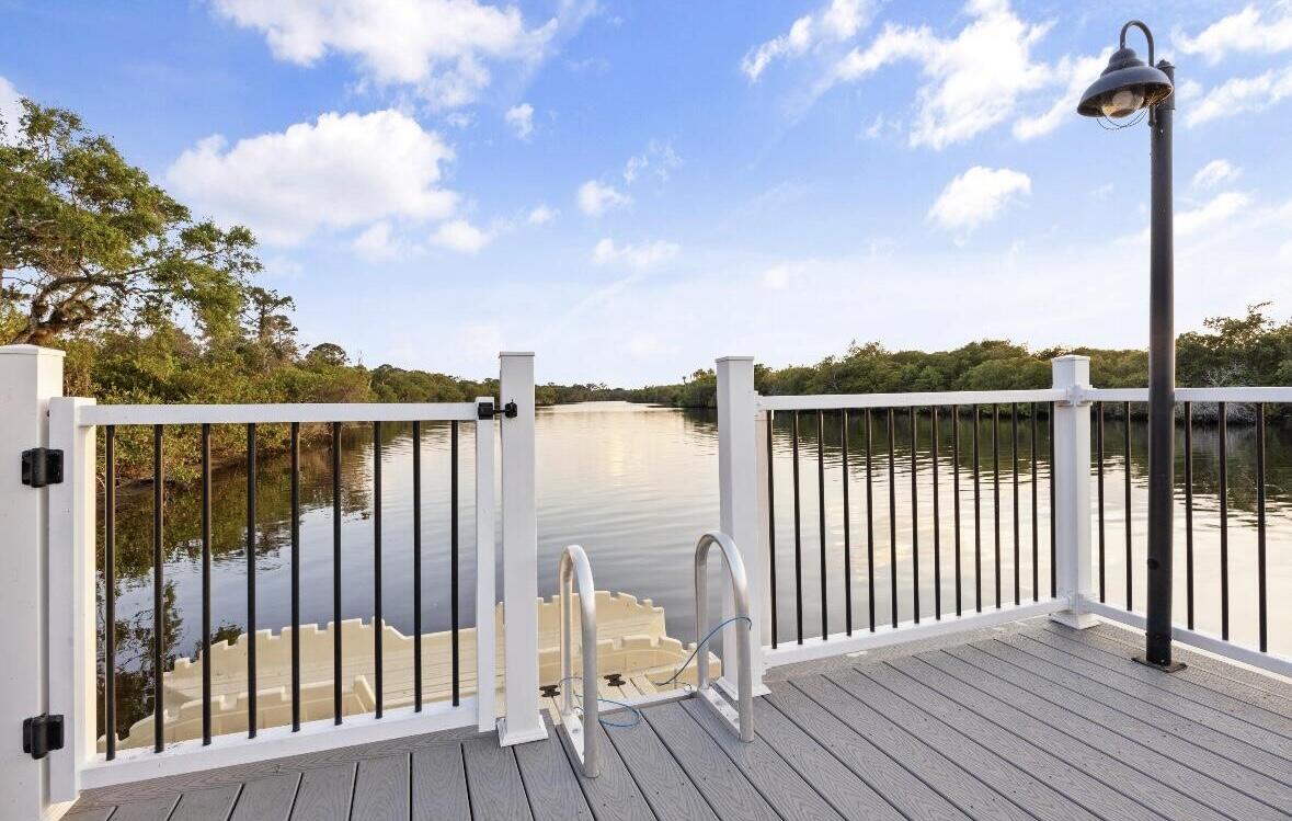 684 Southwest Pennfield Terrace Stuart, FL 34997 - Photo 53 of 61 IMG_5288