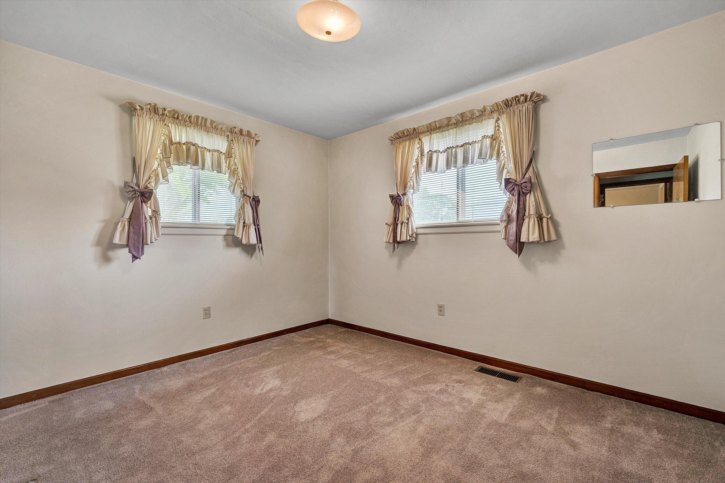 1151 Wheatland Road Buchanan, VA 24066 - Photo 23 of 45 23-SGP-05671