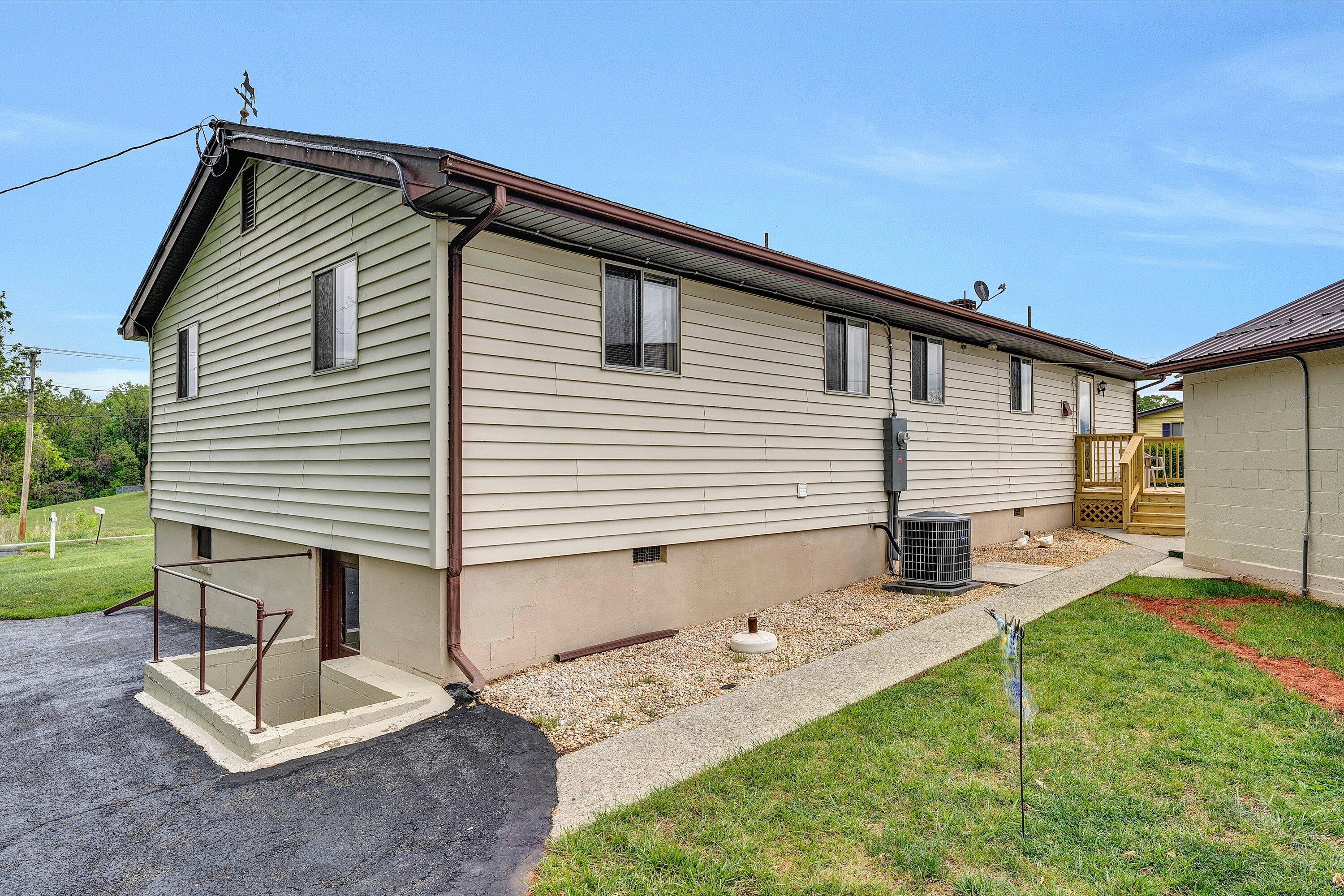 1151 Wheatland Road Buchanan, VA 24066 - Photo 37 of 45 37-SGP-05719