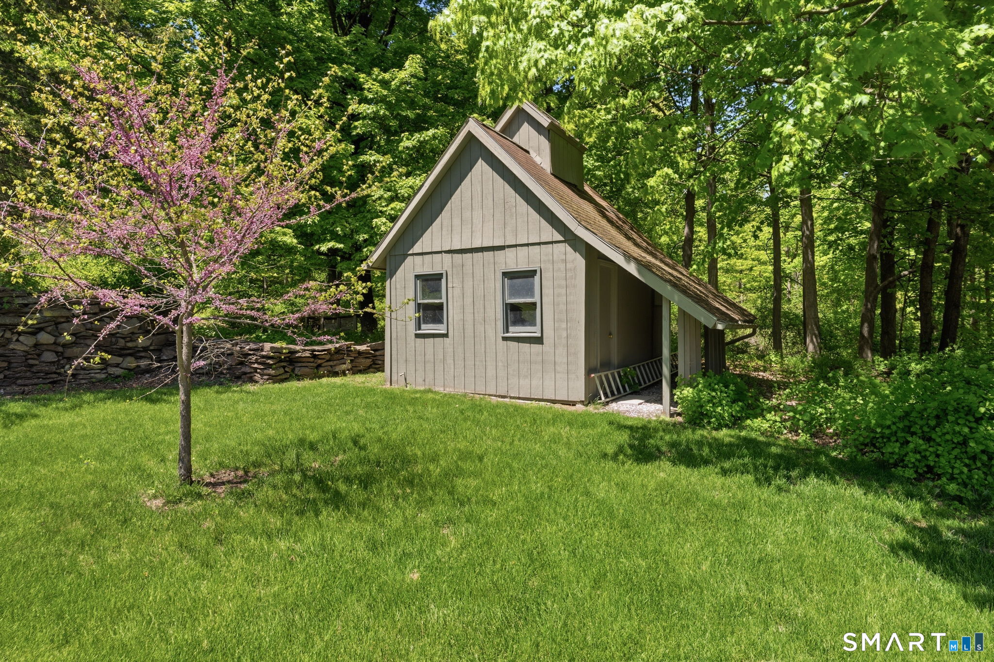 32 Juniper Road Bloomfield, CT 06002 - Photo 3 of 38