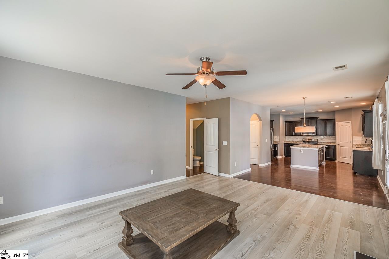 370 Slate Drive Boiling Springs, SC 29316 - Photo 13 of 49