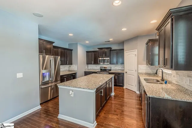 $415,000 | 370 Slate Drive, Boiling Springs, SC 29316