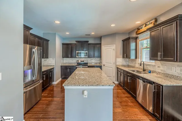 $415,000 | 370 Slate Drive, Boiling Springs, SC 29316