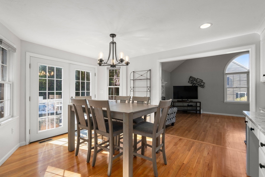 11 Eastmount Road Medfield, MA 02052 - Photo 4 of 37 Gallery Image 4