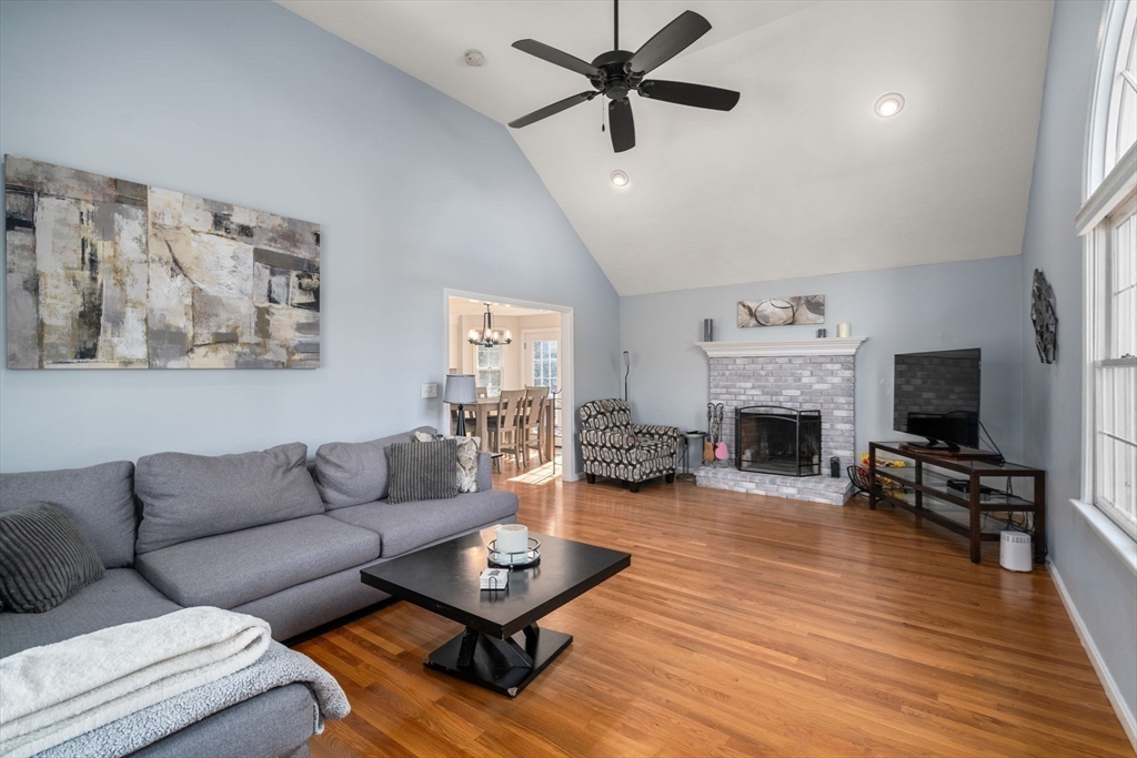 11 Eastmount Road Medfield, MA 02052 - Photo 5 of 37 Gallery Image 5