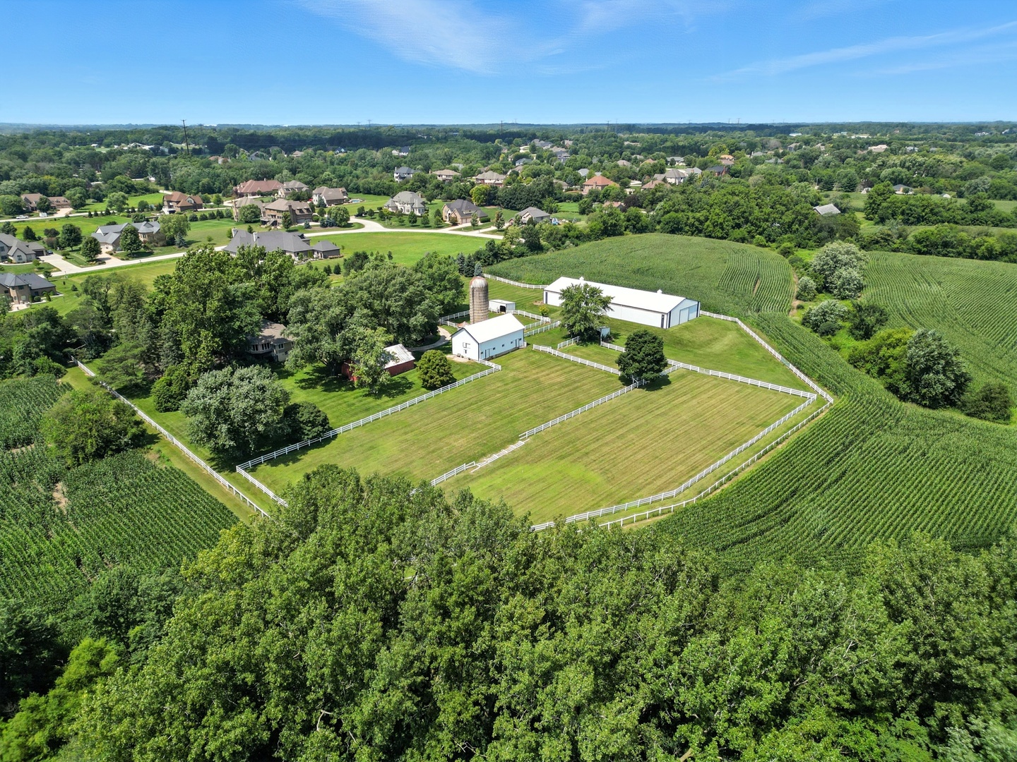 18409 Haas Road Mokena, IL 60448 - Photo 20 of 22 an aerial view of a house with a yard