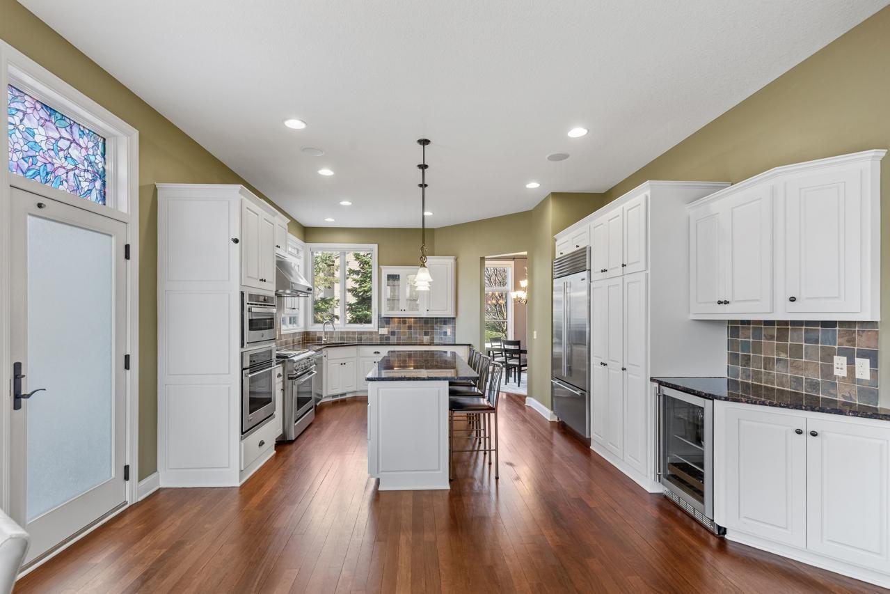 9106 Cold Stream Lane Eden Prairie, MN 55347 - Photo 5 of 64