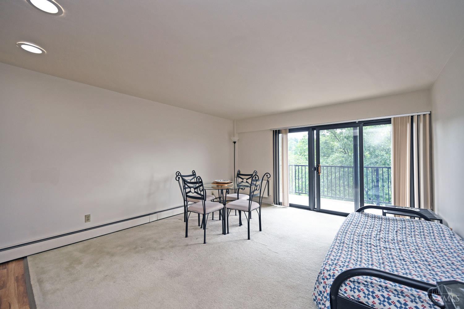 1815 William Howard Taft Road, Unit 607 Cincinnati, OH 45206 - Photo 12 of 31
