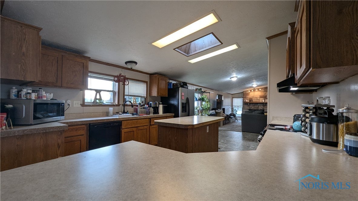 27484 Oregon Road, Unit 266 Perrysburg, OH 43551 - Photo 5 of 10 Gallery Image 5