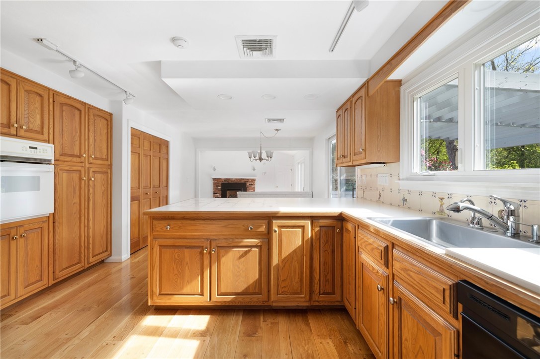 85 Scrabbletown Road North Kingstown, RI 02852 - Photo 23 of 45 Gallery Image 23