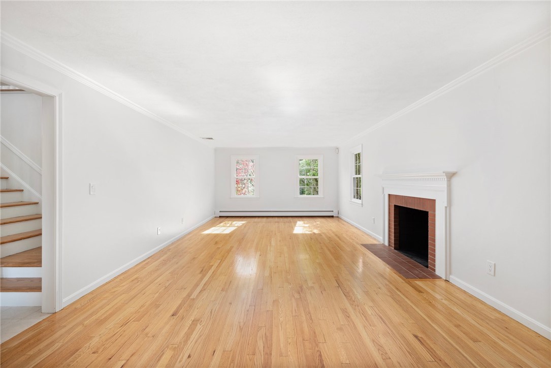 85 Scrabbletown Road North Kingstown, RI 02852 - Photo 9 of 45 Gallery Image 9