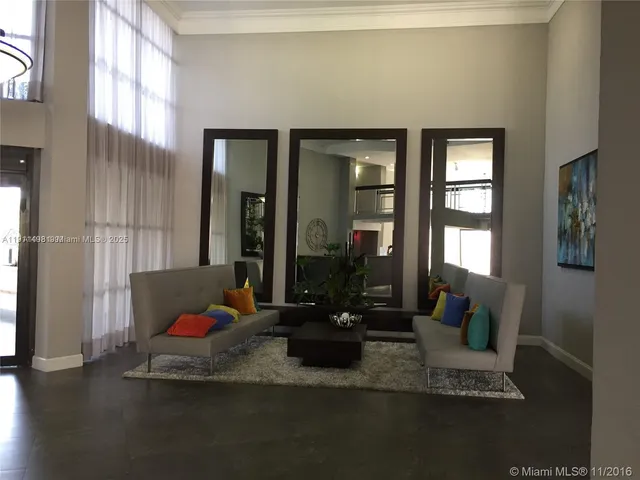 $2,000 | 200 Leslie Drive, Unit 827, Hallandale Beach, FL 33009