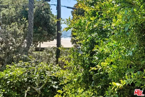 $4,995,000 | 22 28th Place, Venice, CA 90291