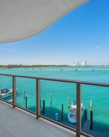 a view of a outdoor space