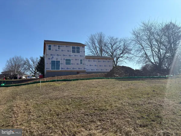 $387,850 | 12 Hilltop Circle, Halifax, PA 17032