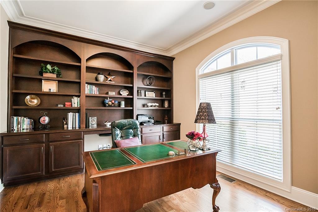8116 Balcony Bridge Road Huntersville, NC 28078 - Photo 5 of 31 a living room with furniture and a window