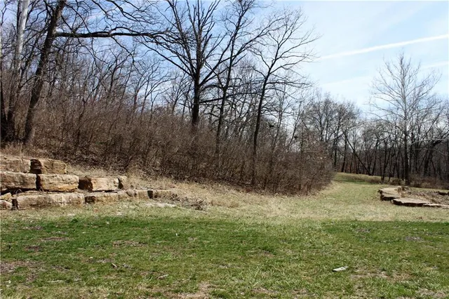 $150,000 | 9905 North Cypress Avenue, Kansas City, MO 64156