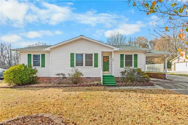 $273,900 | 209 Rivermeade Drive, Archdale, NC 27263