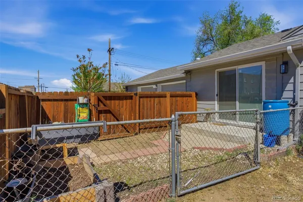 $399,000 | 4201 East 69th Place, Commerce City, CO 80022