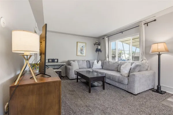 $399,000 | 4201 East 69th Place, Commerce City, CO 80022