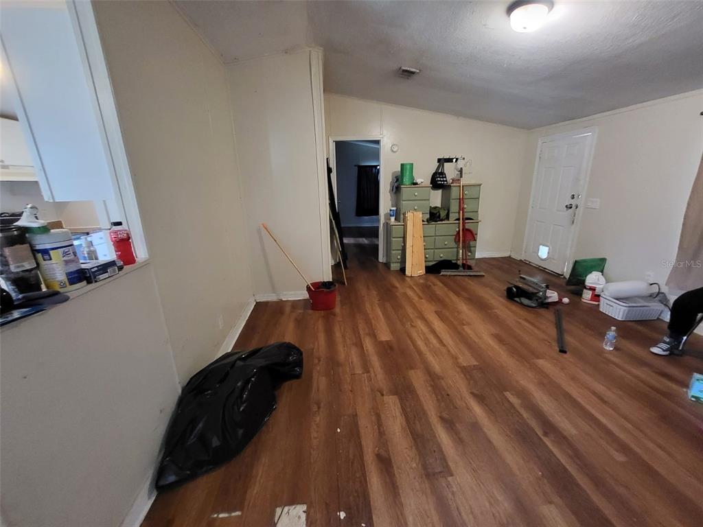 36639 Keeuka Road Zephyrhills, FL 33541 - Photo 3 of 21 Gallery Image 3