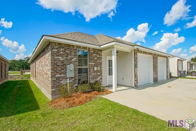 $209,900 | 33260 La Highway, Unit 12D, Denham Springs, LA 70706
