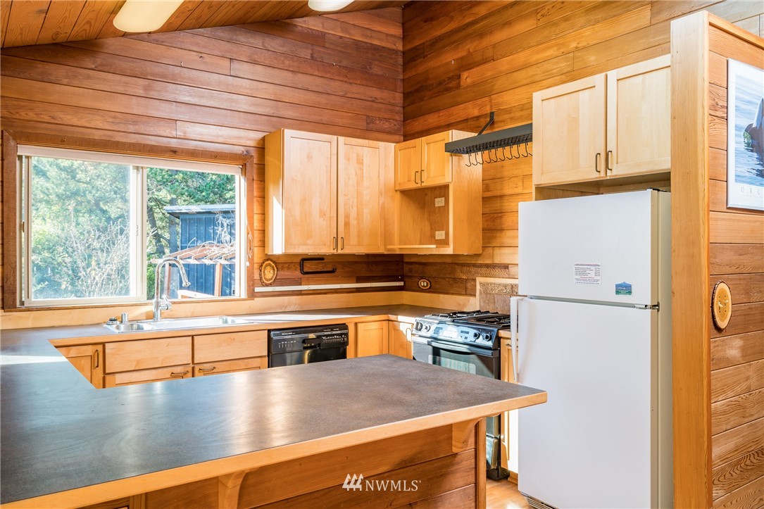 80 Port Stanley Road Lopez Island, WA 98261 - Photo 14 of 23