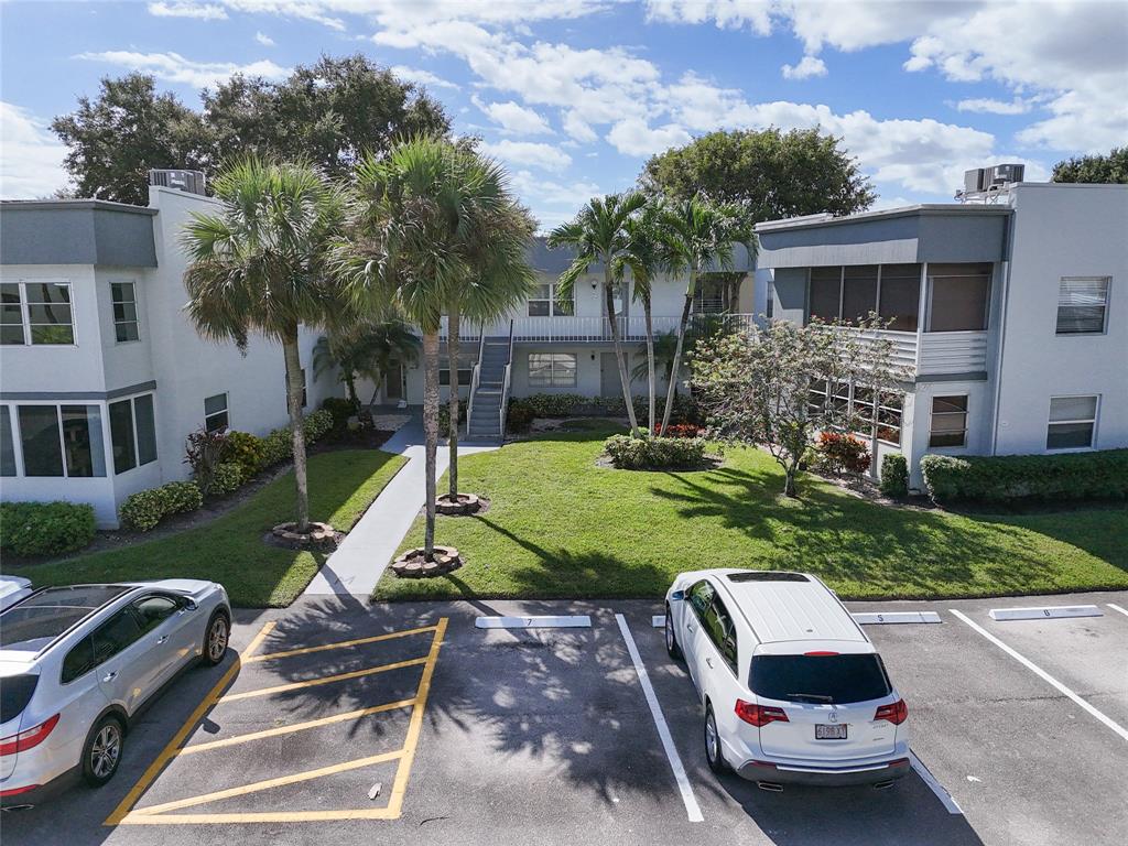 580 Normandy Lane, Unit 580 Delray Beach, FL 33484 - Photo 3 of 28