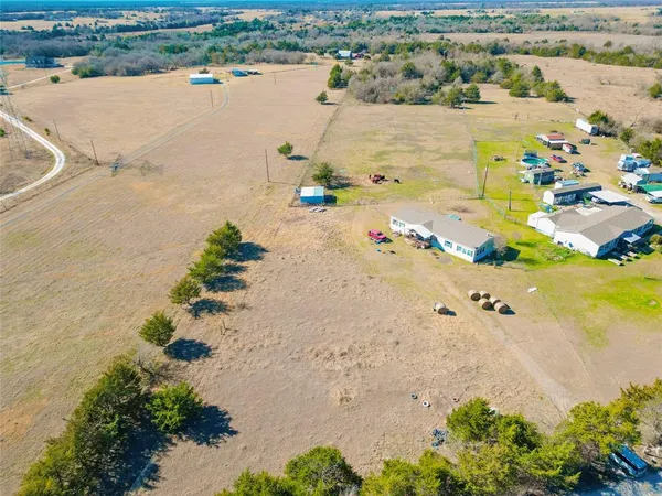 $324,999 | 5363 County Road 2280, Blooming Grove, TX 76626