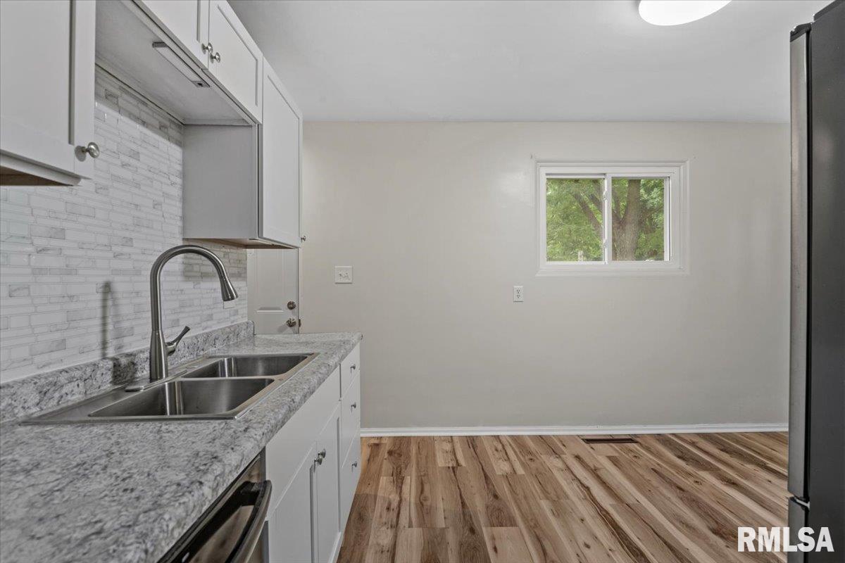 3332 Saxony Road Springfield, IL 62703 - Photo 6 of 21 Gallery Image 6