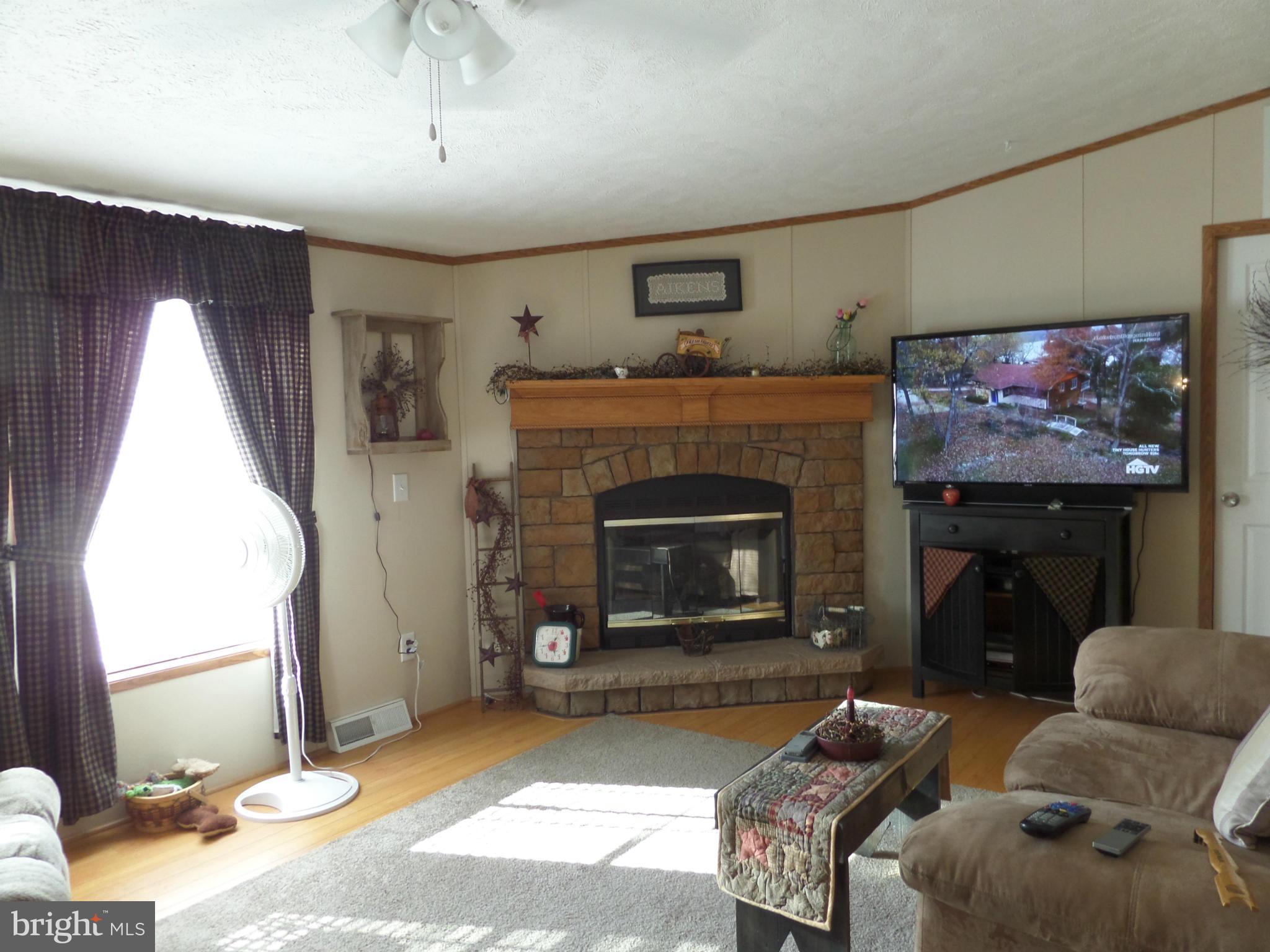 312 Runnymeade Road Bunker Hill, WV 25413 - Photo 12 of 30 Family Room