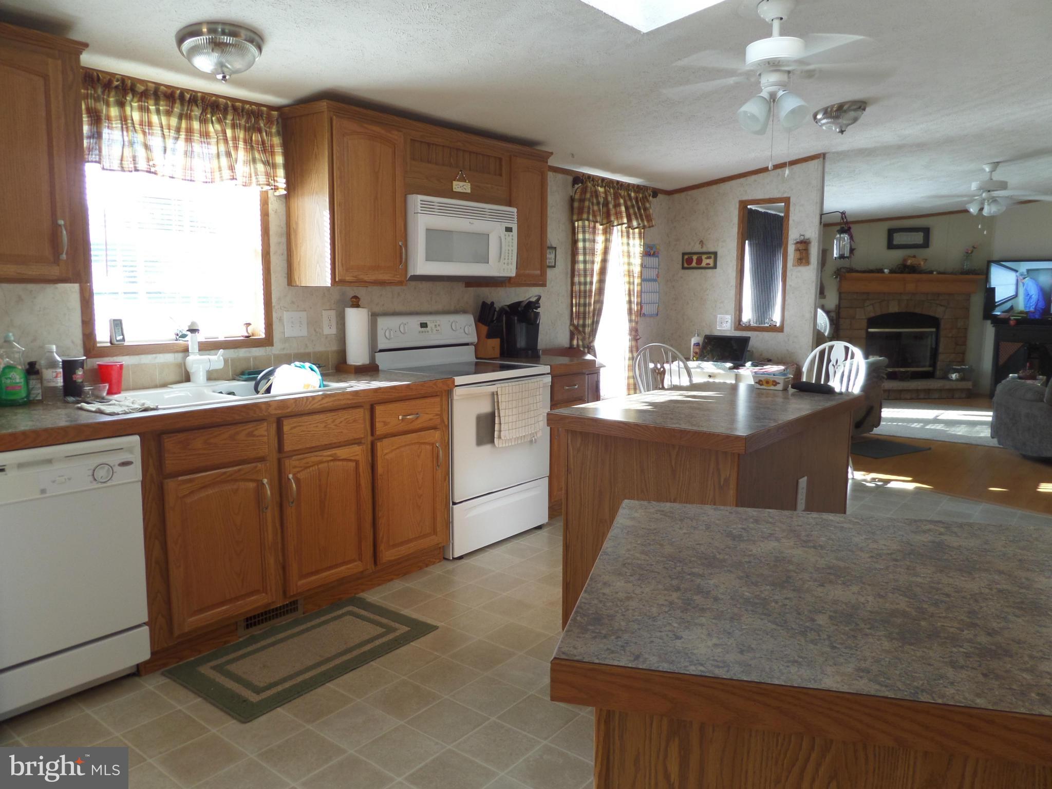 312 Runnymeade Road Bunker Hill, WV 25413 - Photo 10 of 30 Kitchen