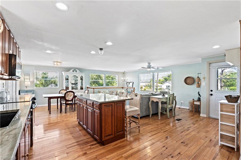 12861 Iona Road Fort Myers, FL 33908 - Photo 9 of 32