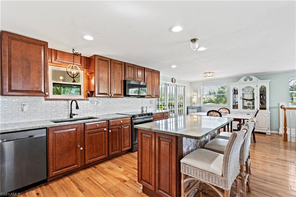 12861 Iona Road Fort Myers, FL 33908 - Photo 10 of 32