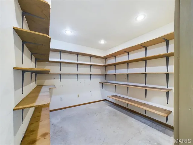 $249,900 | 141 T-45, Stoutland, MO 65567