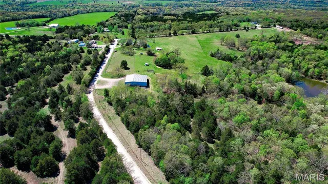 $249,900 | 141 T-45, Stoutland, MO 65567