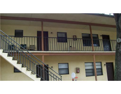 3263 Kirk Road, Unit 7 Lake Worth, FL 33461 - Photo 1 of 5 Primary Photo