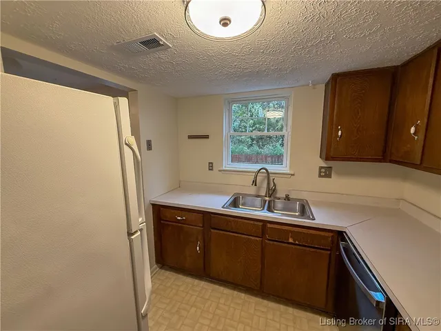 $135,000 | 3143 Wooded Way, Jeffersonville, IN 47130