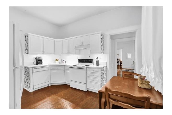 2181 Madison Avenue Memphis, TN 38104 - Photo 8 of 18 a kitchen with sink stove and cabinets