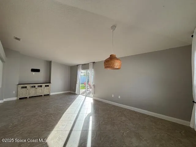 $2,200 | 3316 Slate Street, Melbourne, FL 32904