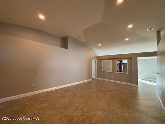 $2,200 | 3316 Slate Street, Melbourne, FL 32904