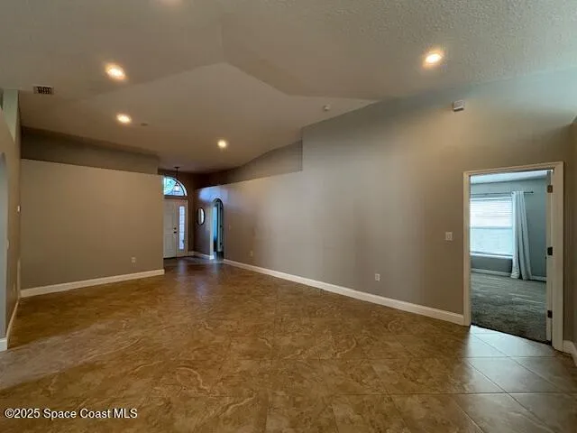 $2,200 | 3316 Slate Street, Melbourne, FL 32904