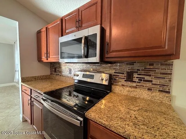 $2,200 | 3316 Slate Street, Melbourne, FL 32904